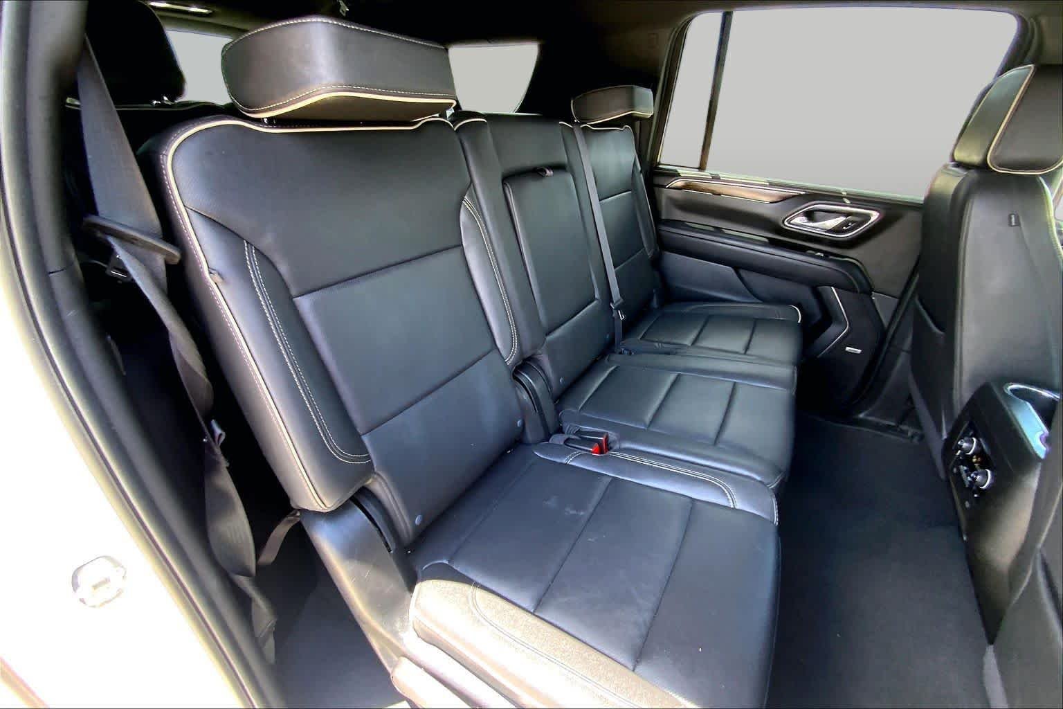Used 2024 Summit White Chevrolet Premier image 19