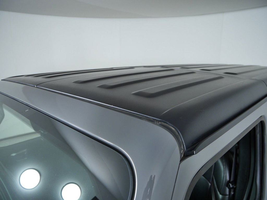 Used 2023 Gray Jeep Rubicon image 19