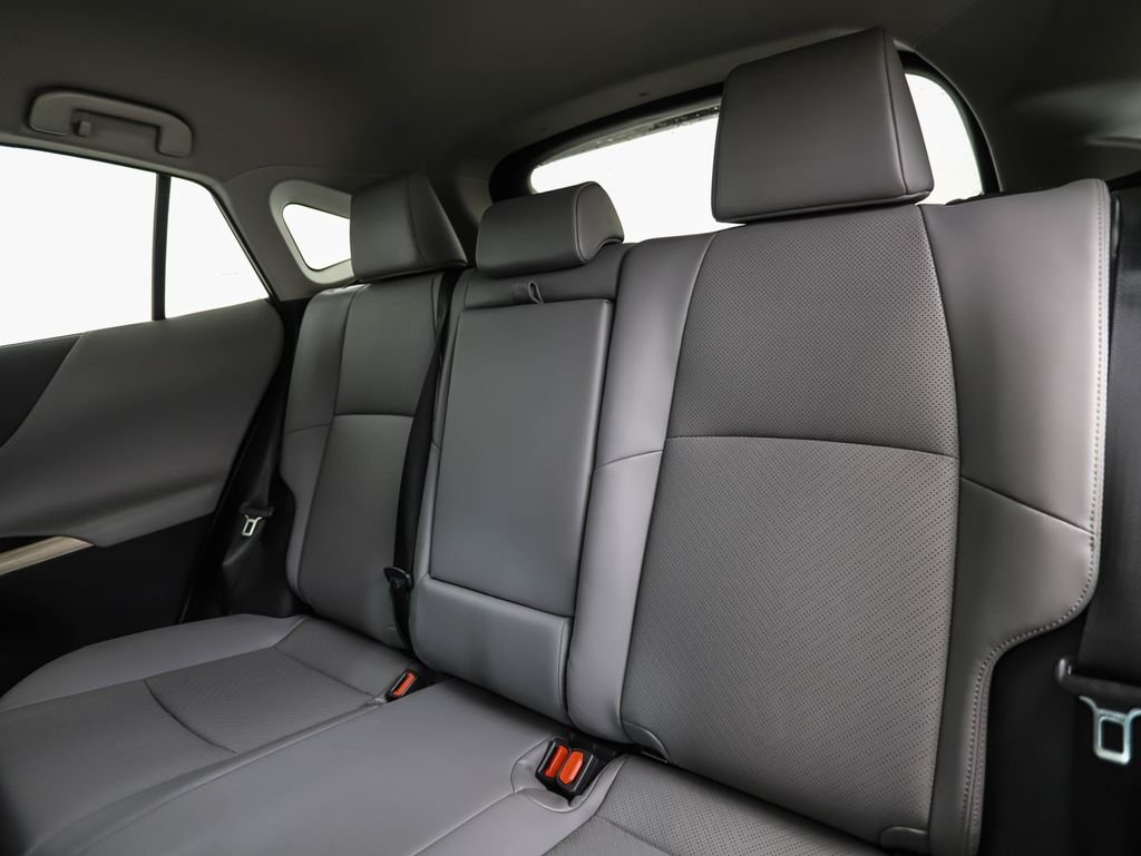 Used 2021 Blizzard Pearl Toyota XLE image 22