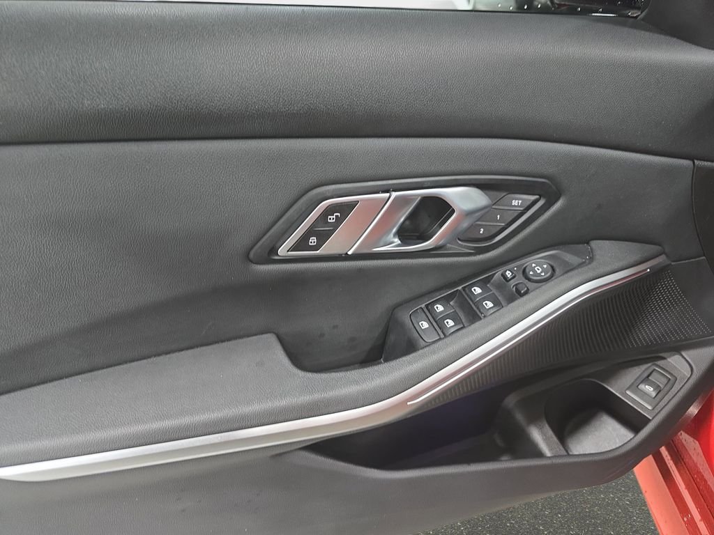 Used 2021 Sunset Orange Metallic BMW M340i image 26