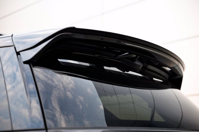 2026 Land Rover Discovery Gemini Edition - Photo 10