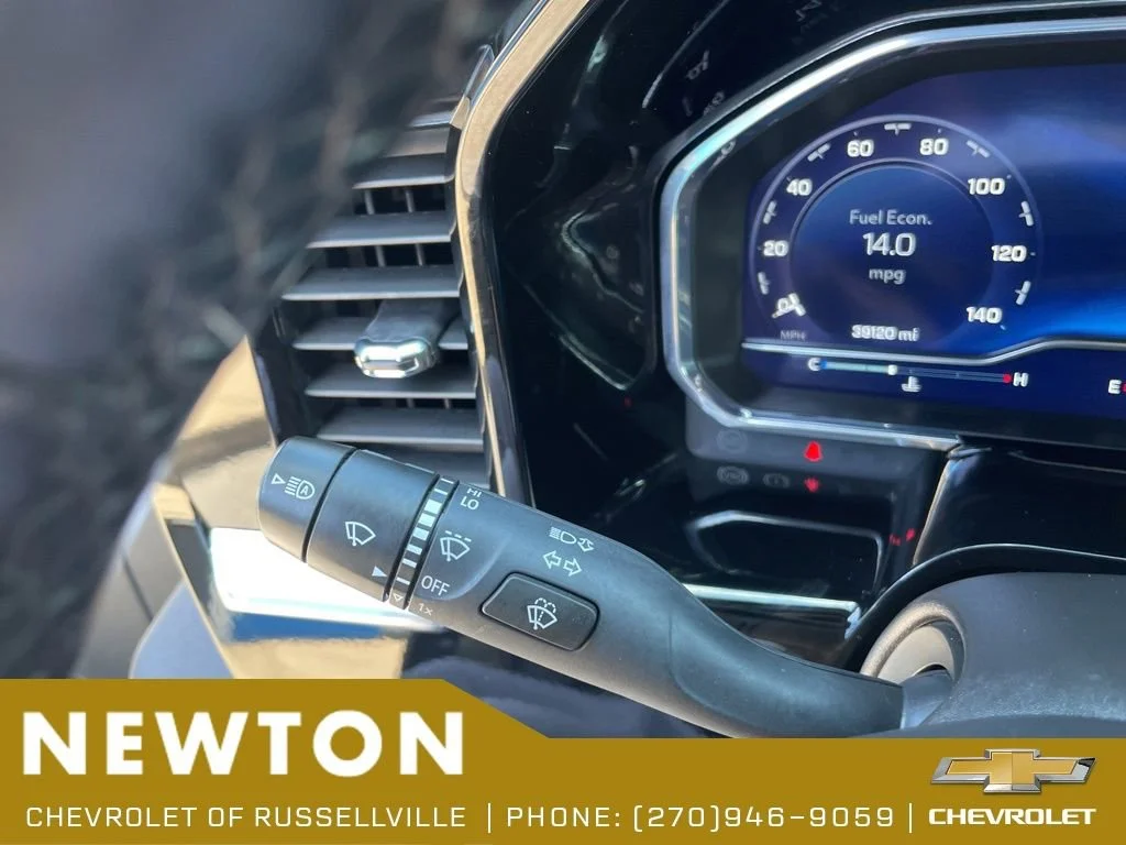 Used 2025 Cypress Gray Chevrolet LT image 18