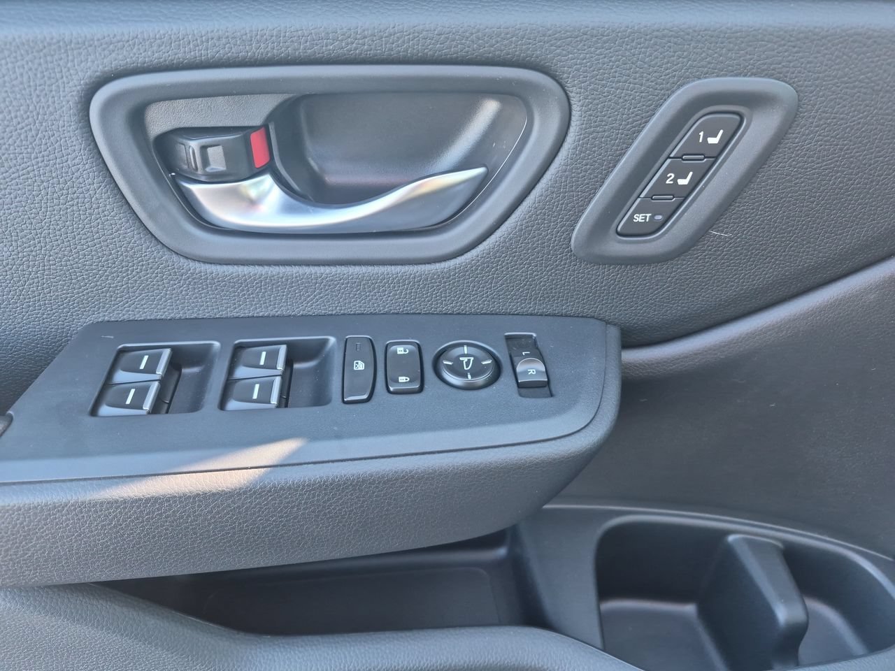 New 2026 Sonic Gray Pearl Honda AWD EX-L image 13
