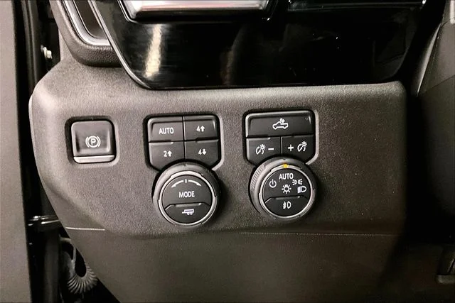 Used 2025 Black Chevrolet RST image 38
