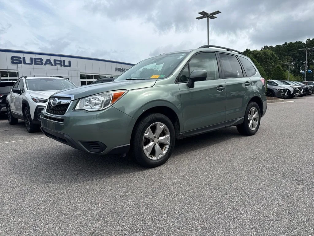 Used 2016 Green Subaru 2.5i Premium image 2