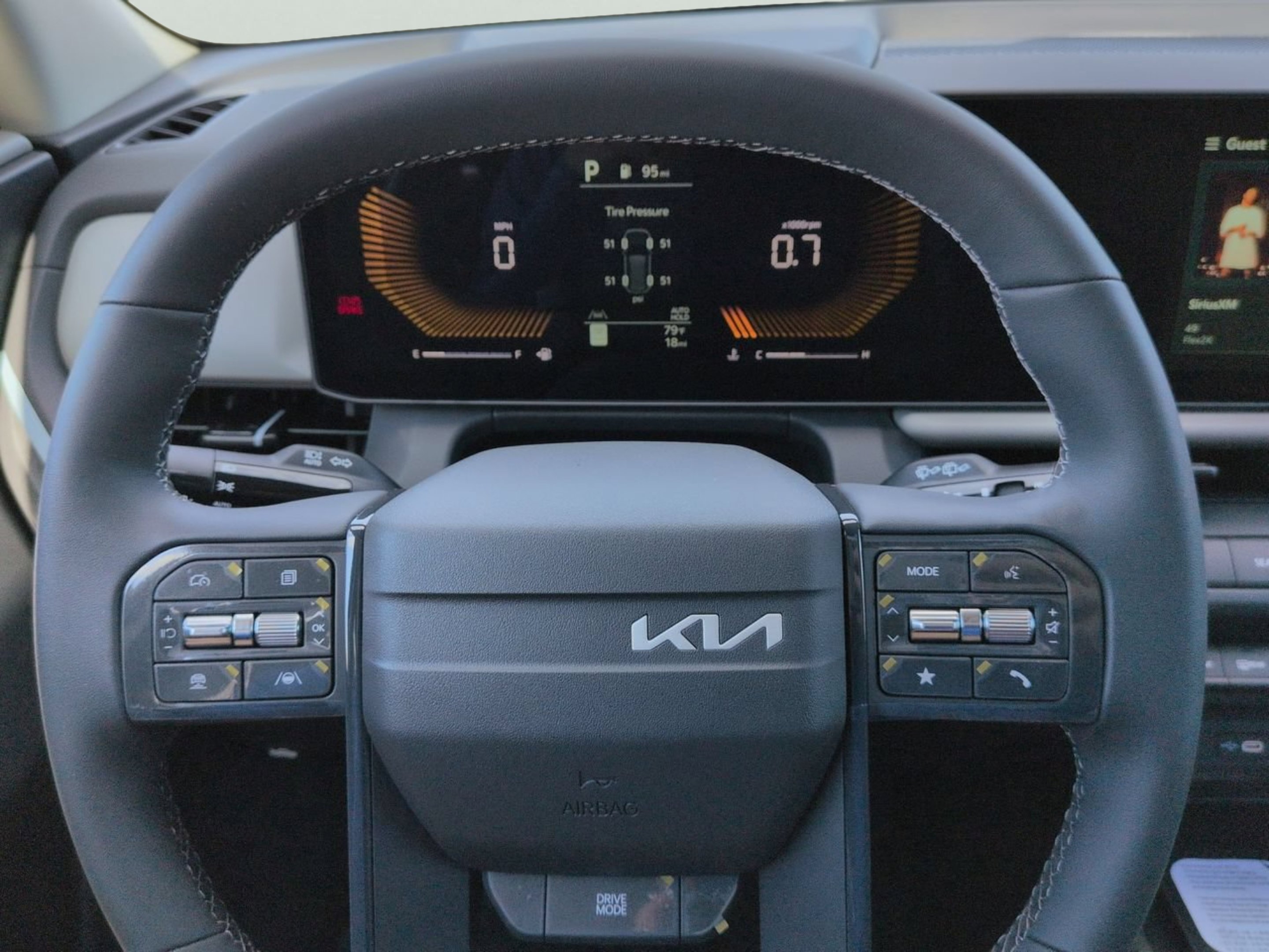 New 2027 Ivory Silver Kia S image 20