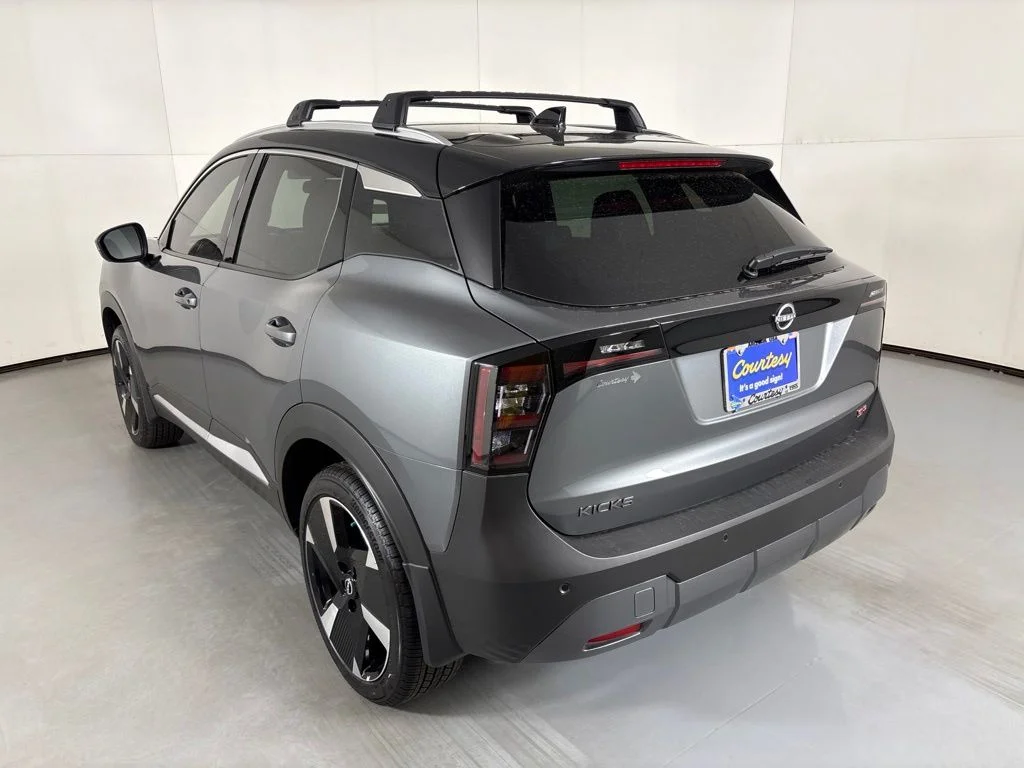 New 2026 Gray Nissan SR image 6