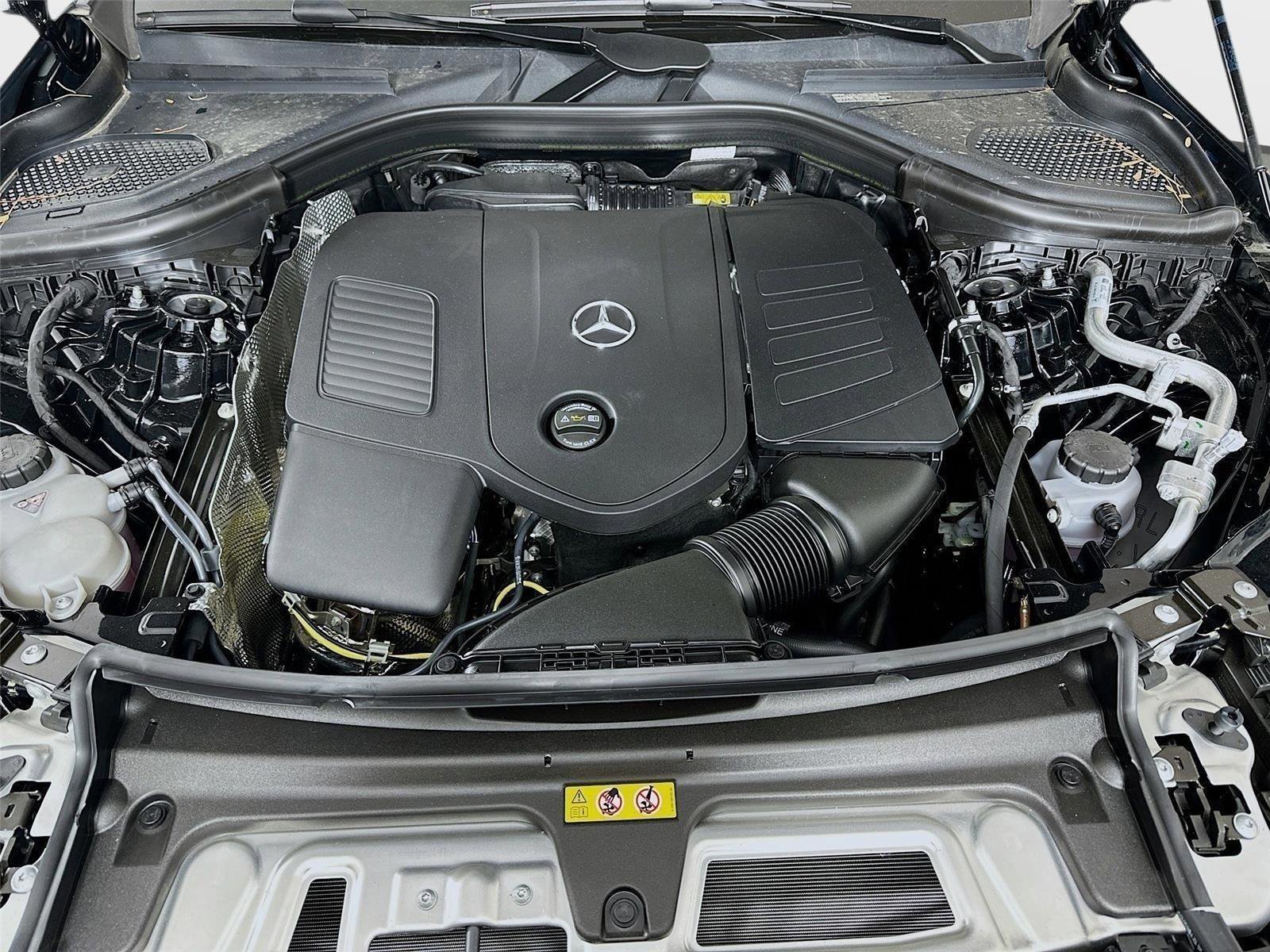 Used 2026  Mercedes-Benz GLC 300 image 37