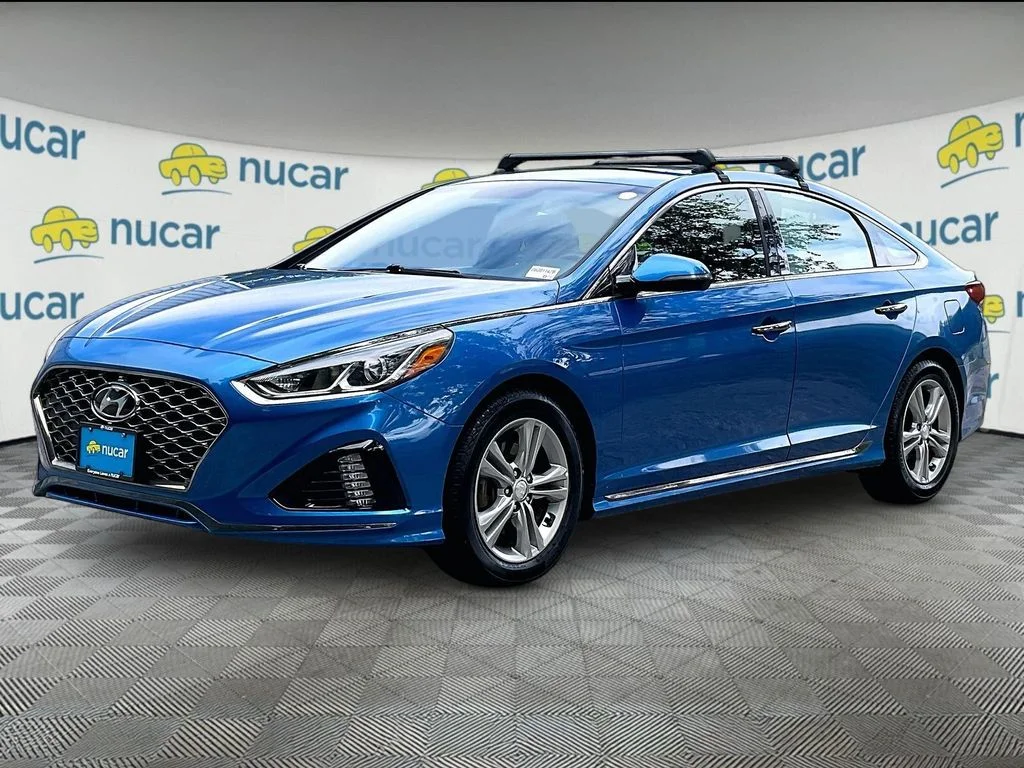 Used 2018 Electric Blue Hyundai Sport image 3