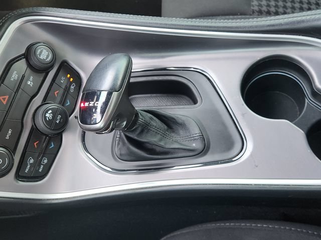 Used 2019 Blue Dodge SXT image 20