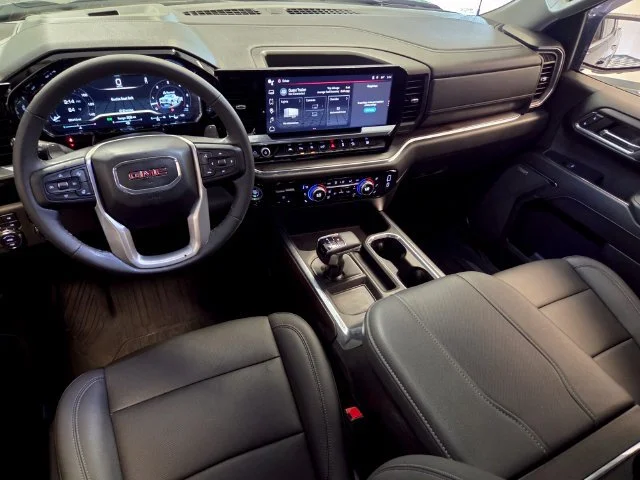 Used 2023 TITANIUM RUSH METALLIC GMC SLT image 15
