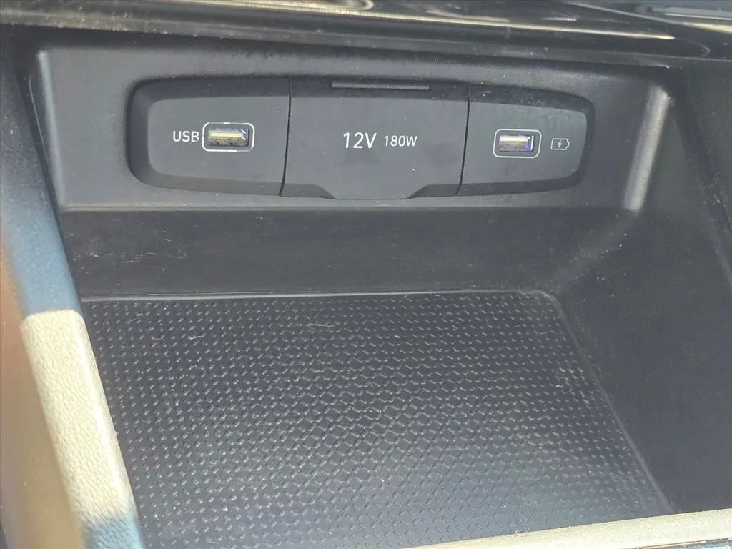 Used 2024 Gray Hyundai SEL image 19