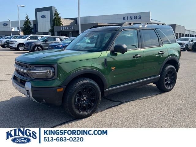 Used 2025 Green Ford Badlands image 1