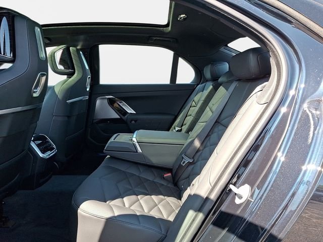 New 2026 Carbon Black Metallic BMW 740i xDrive image 9