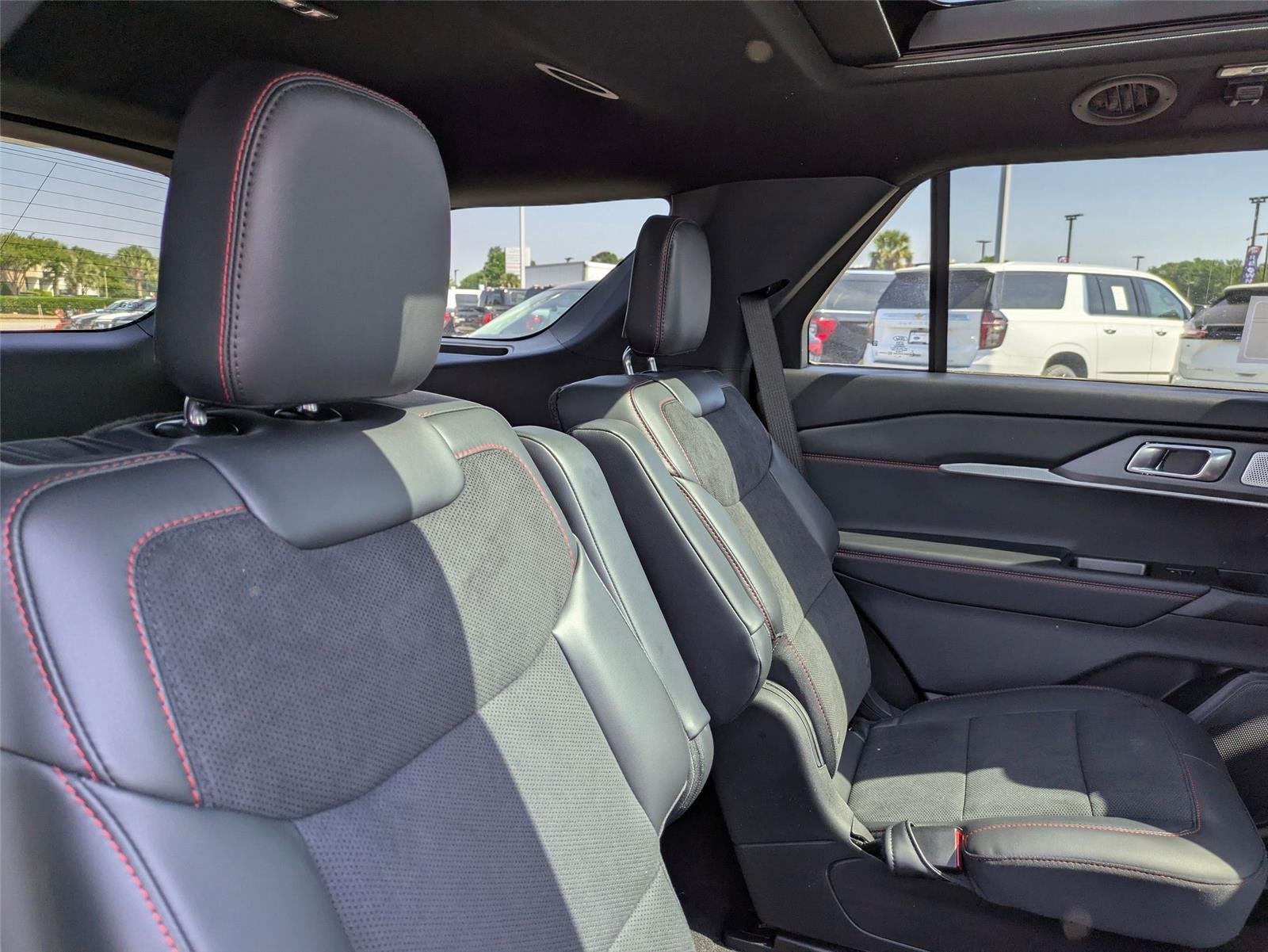 New 2026 Agate Black Metallic Ford ST image 31
