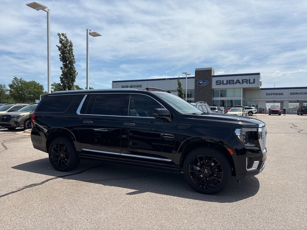 2022 GMC Yukon Denali AWD's photo