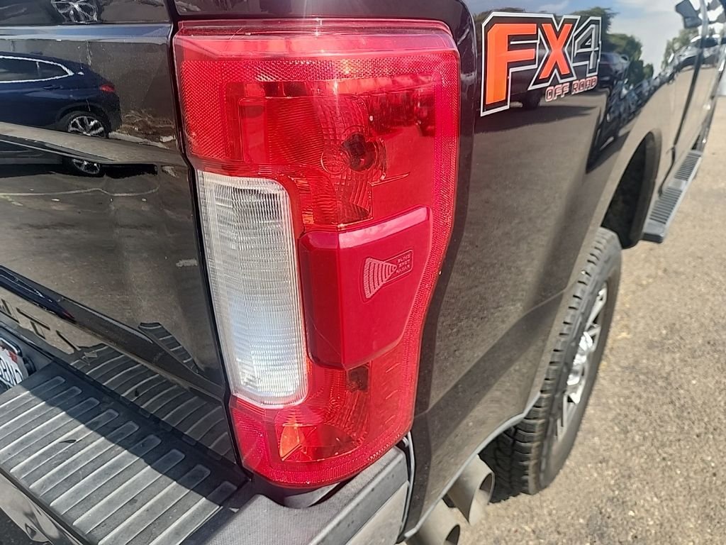 Used 2019 Black Ford Lariat image 13