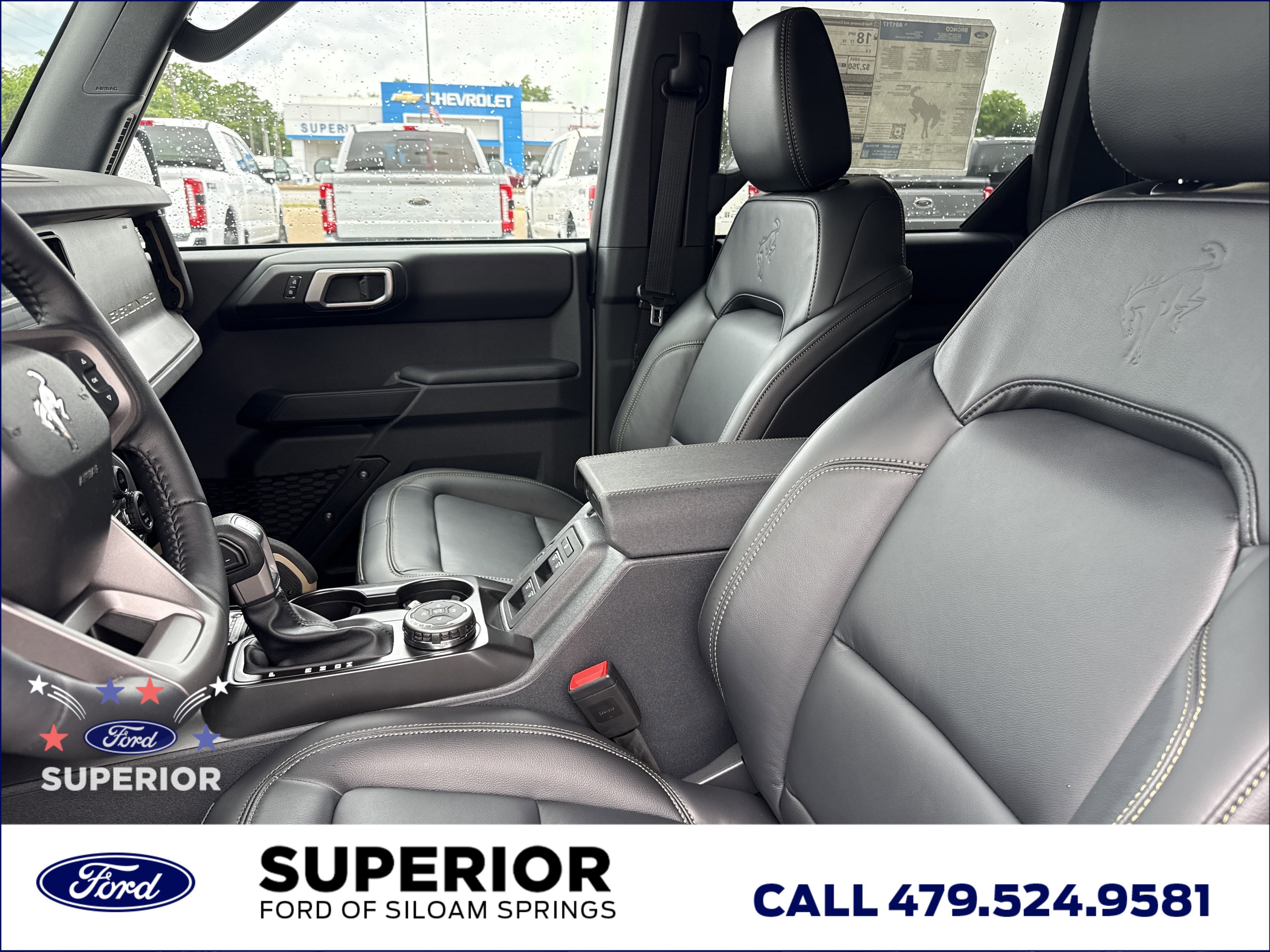 New 2026 Avalanche Gray Ford Badlands 4WD image 6