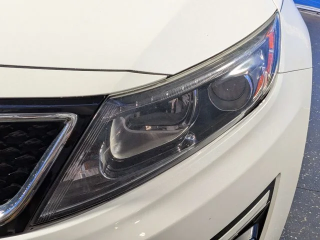 Used 2014 White Kia SX image 9