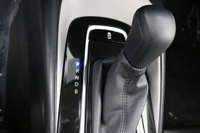 2022 Toyota Corolla LE - Photo 30