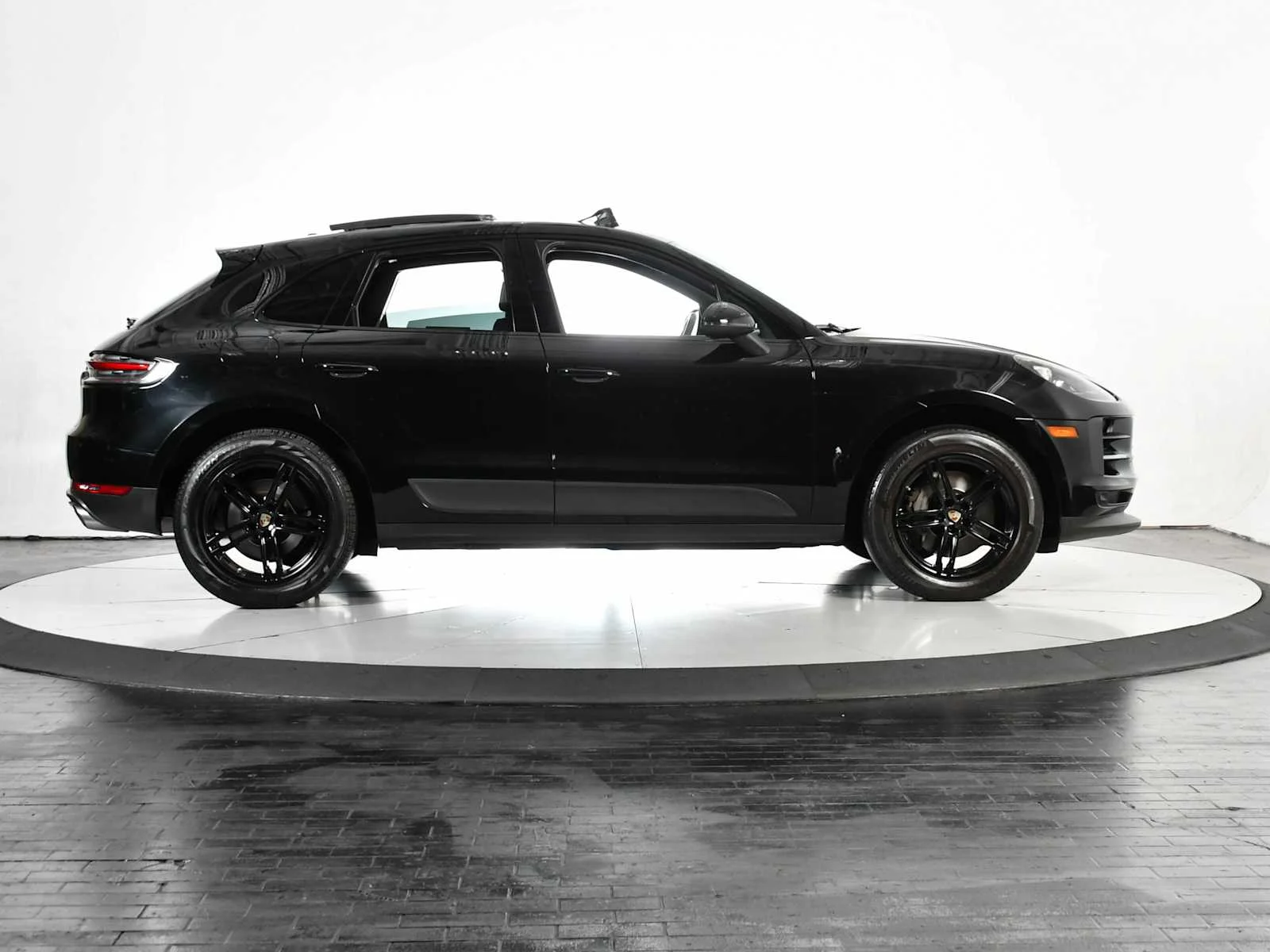 Used 2020 Black Porsche S image 7