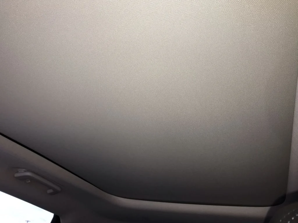 Used 2022 White Lincoln Reserve image 24