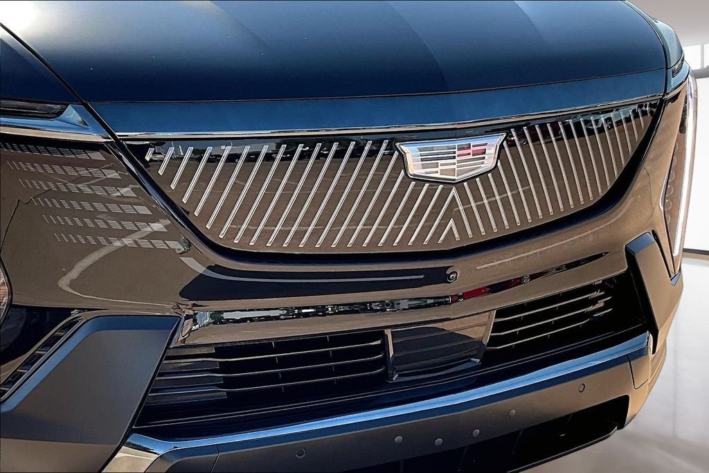 Used 2025 Black Cadillac Sport 2 image 31