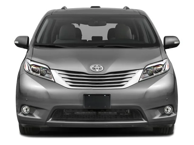 Used 2017 Blizzard Pearl Toyota XLE Premium image 4
