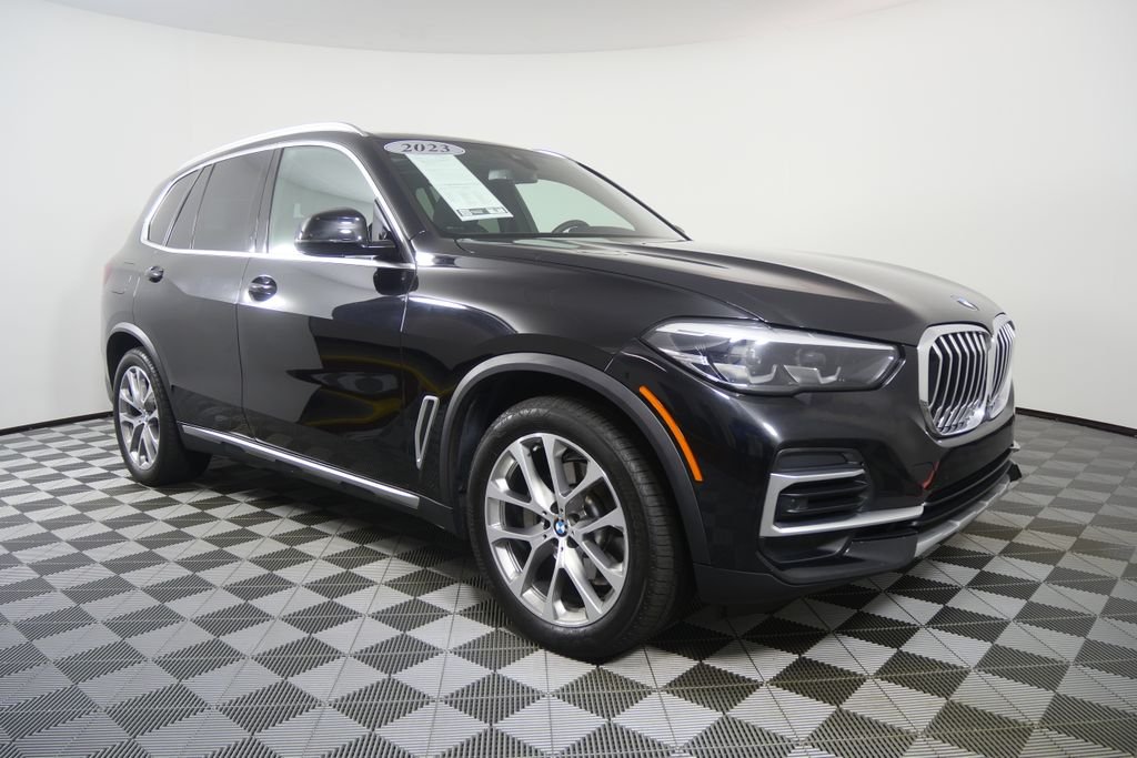 Used 2023 Black Sapphire Metallic BMW xDrive40i image 7