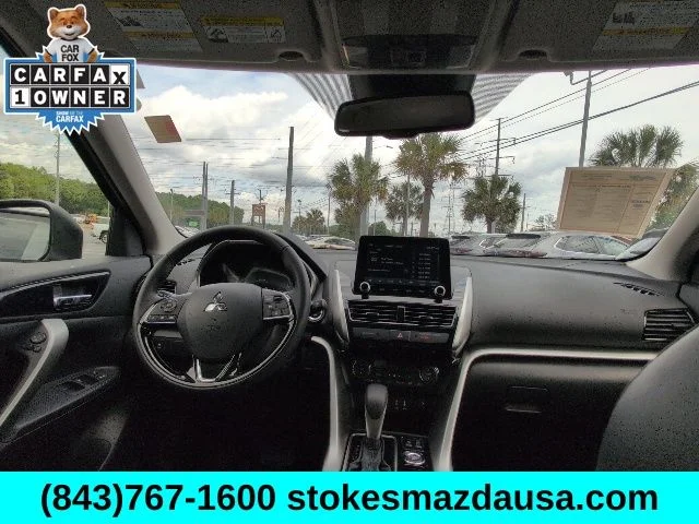 Used 2025 Silver Mitsubishi SE image 1