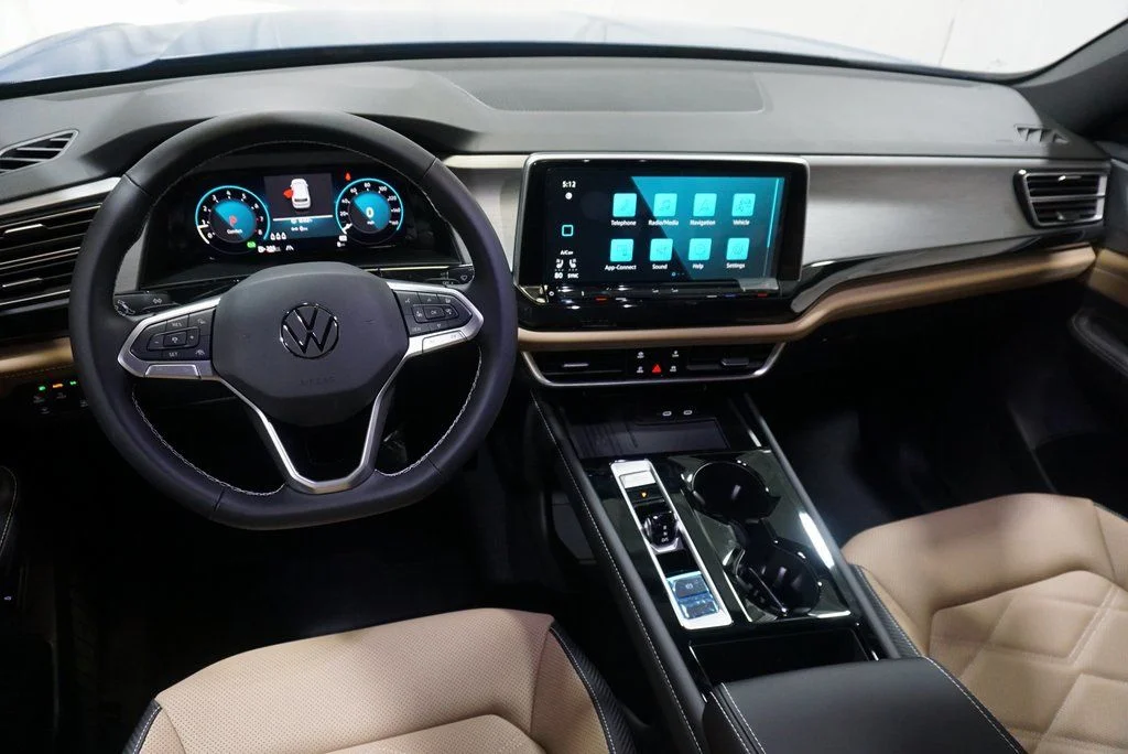 2025 Volkswagen Atlas Cross Sport SE w/Tech - Photo 15