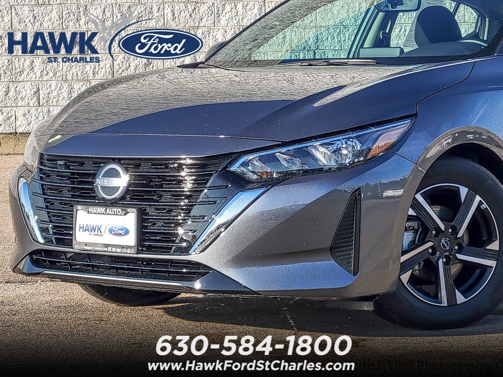 Used 2025 Gun Metallic Nissan SV image 2