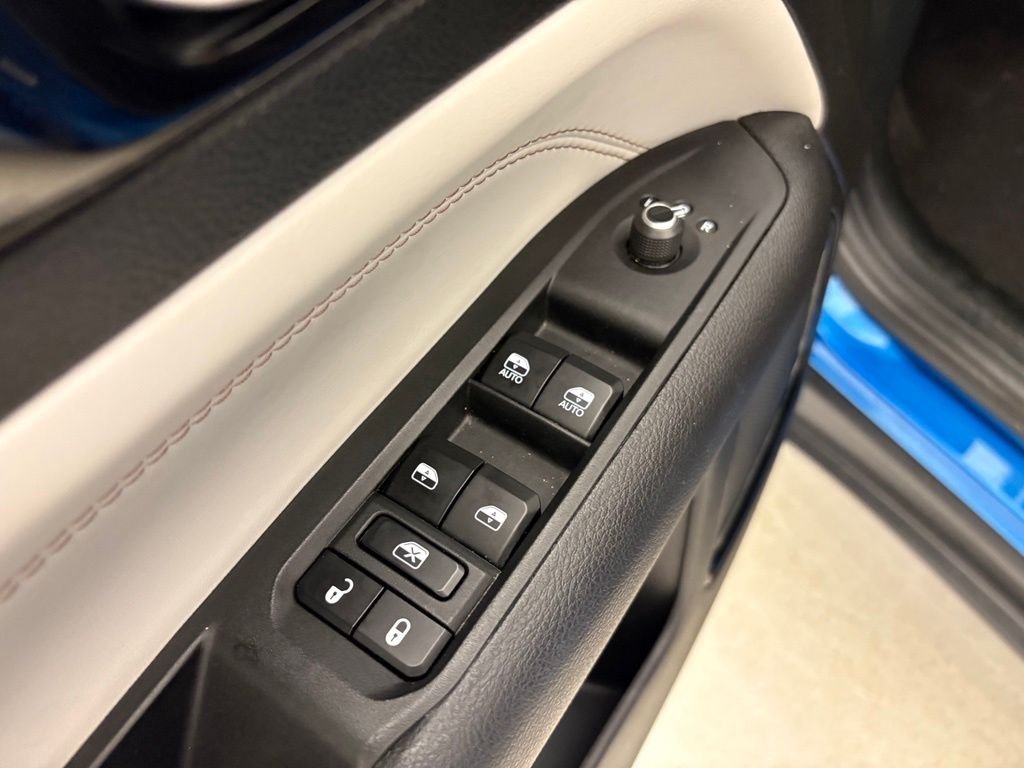 2025 Jeep Compass Limited - Photo 29
