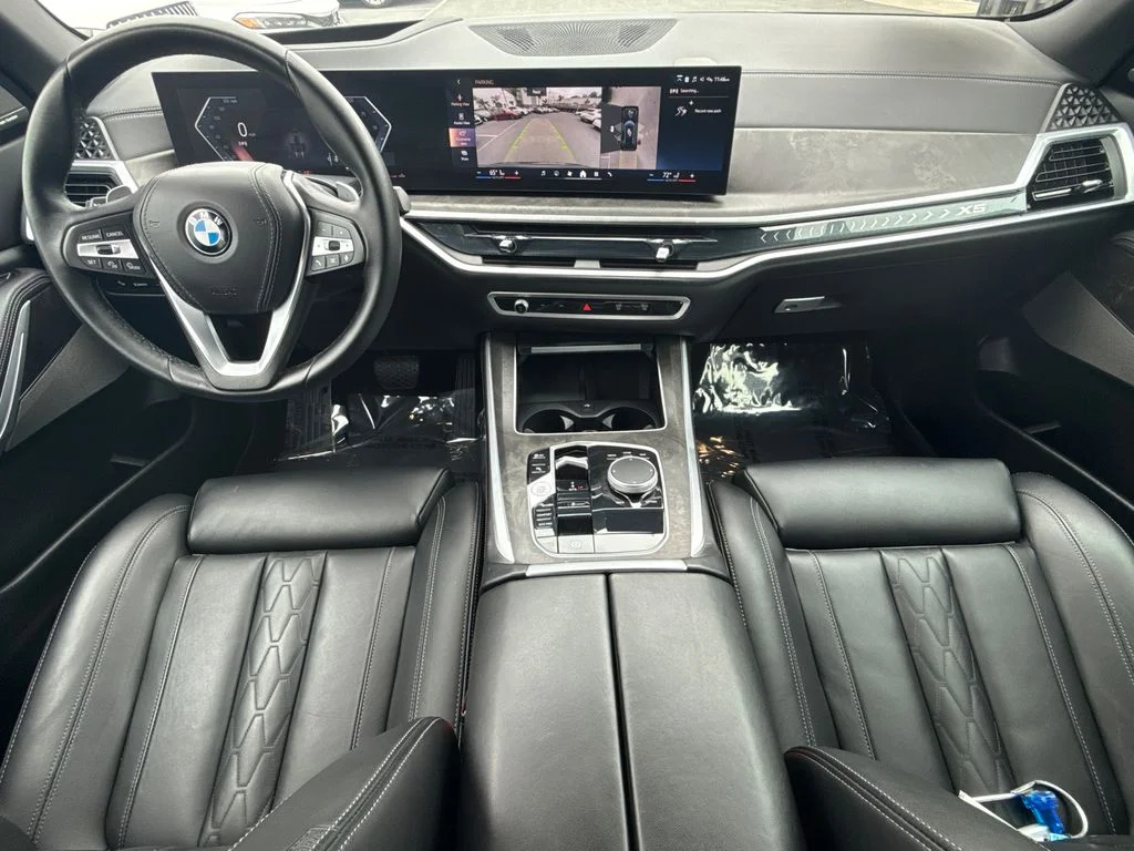 Used 2026 Black BMW xDrive40i image 19