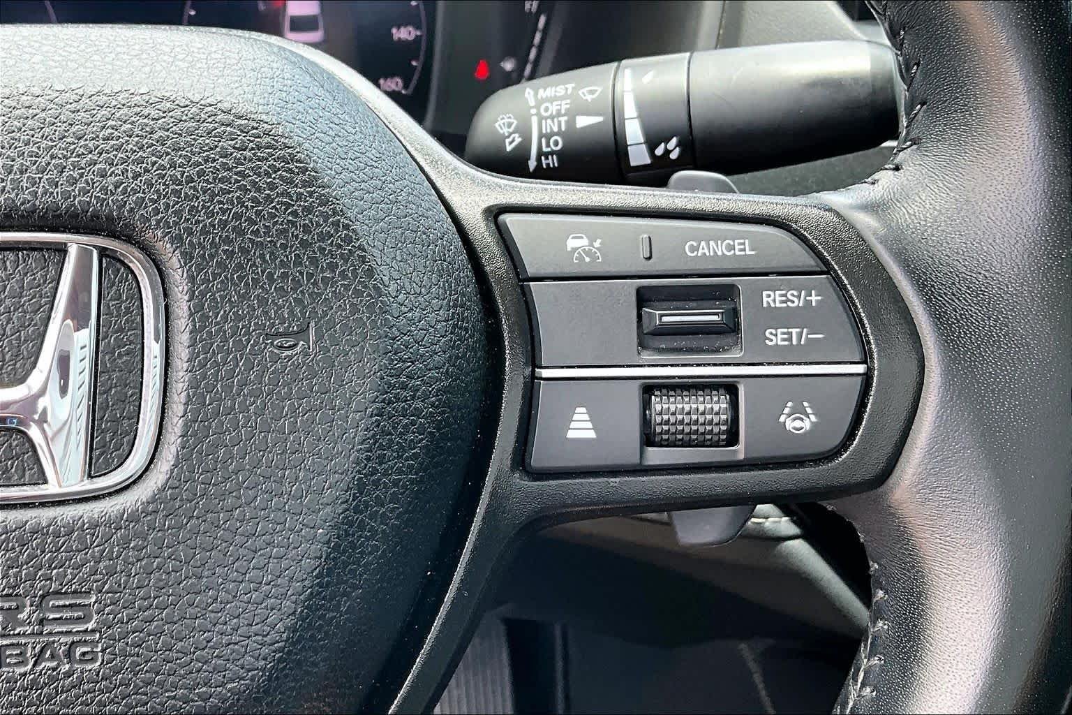 Used 2024 Urban Gray Pearl Honda EX-L image 25