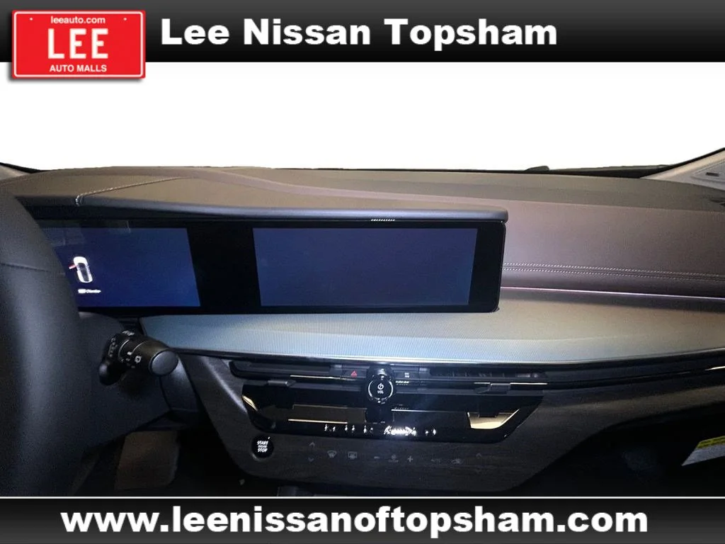 New 2026 Aurora Blue Pearl Metallic/Super Black Nissan Platinum image 10