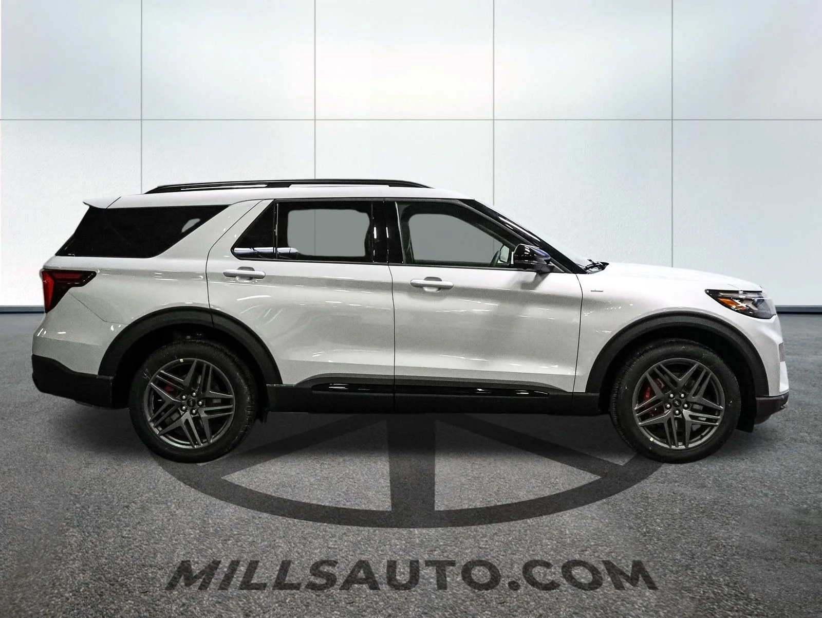 2026 Ford Explorer ST-Line - Photo 9