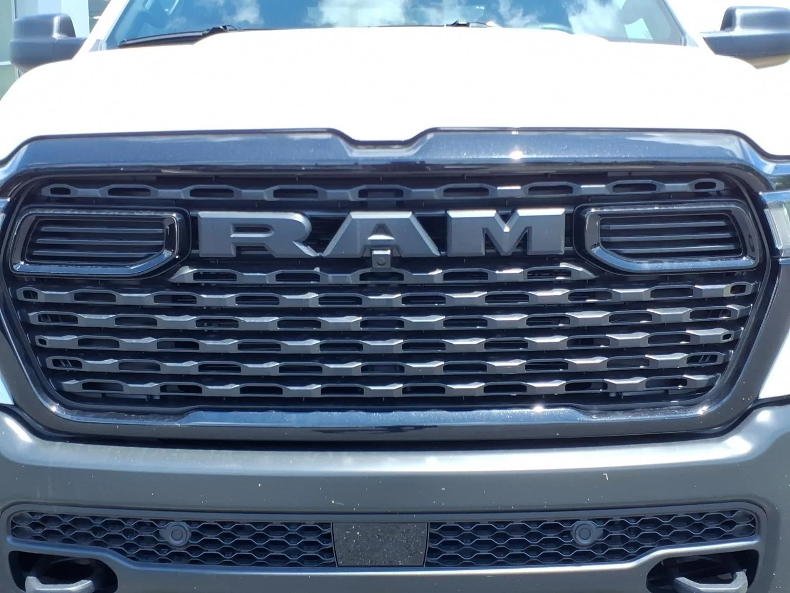 New 2026 Bright White Clear-Coat Exterior Paint RAM Warlock image 14