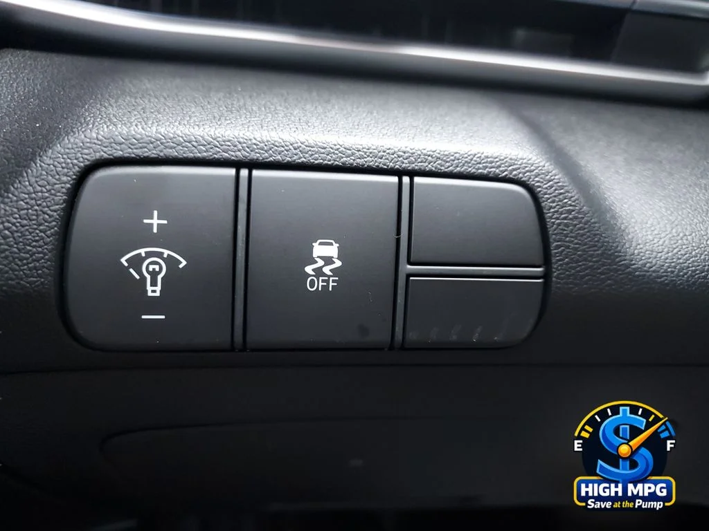 Used 2024 Red Hyundai SEL image 18