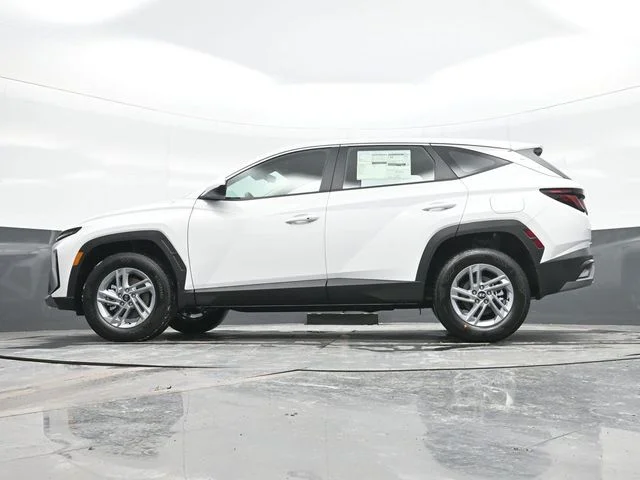 New 2026 White Hyundai SE image 20