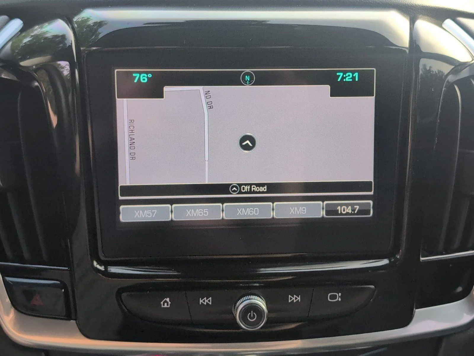 Used 2019 CAJUN RED TINTCOAT Chevrolet RS image 21