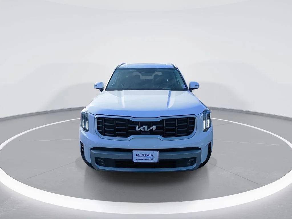 Used 2023 White Kia SX-Prestige image 3