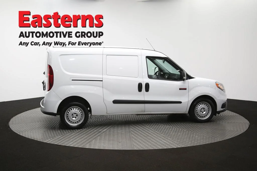 Used 2022 White Ram Base image 45