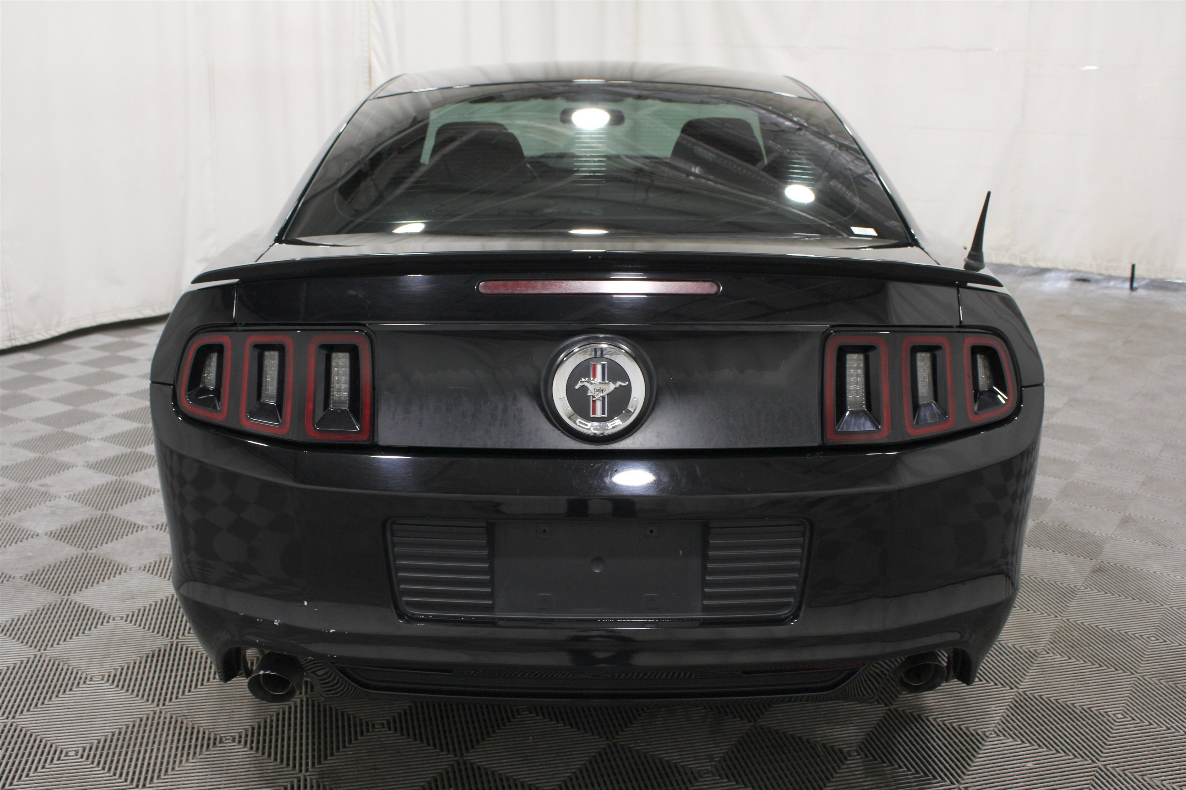 Used 2013 Black Ford V6 image 25