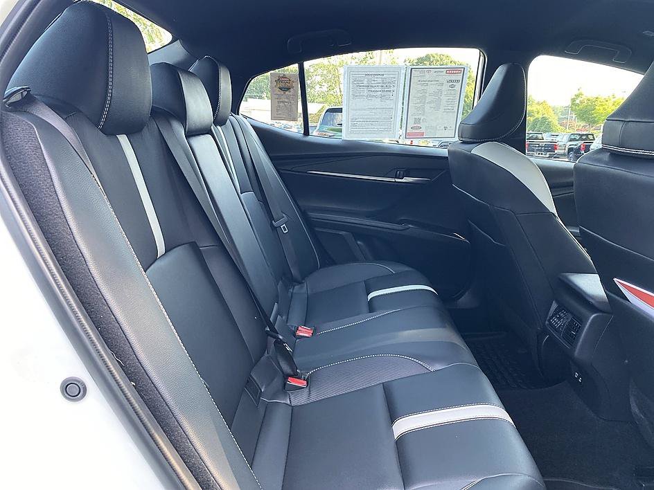 Used 2025 Ice Cap Toyota SE image 25