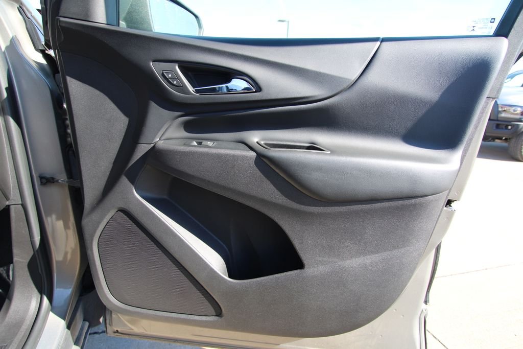 Used 2018 Gray Chevrolet LT image 41