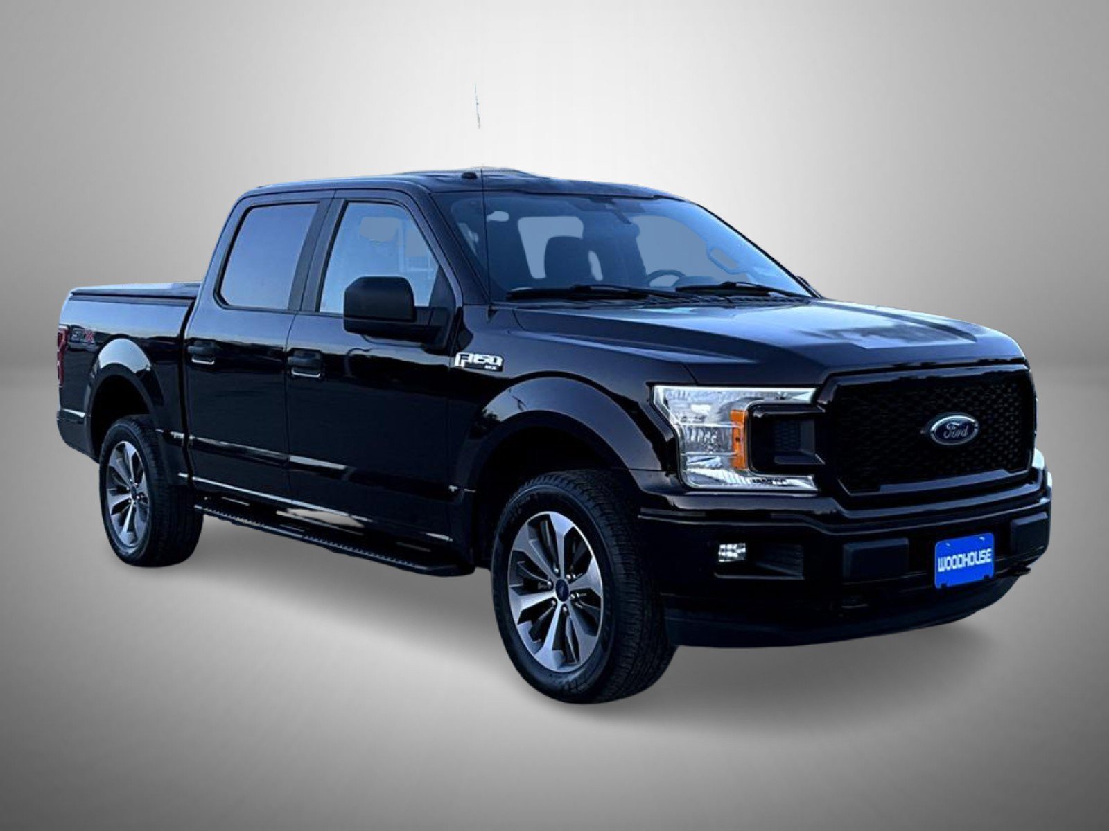 Used 2019 Red Ford XL image 3