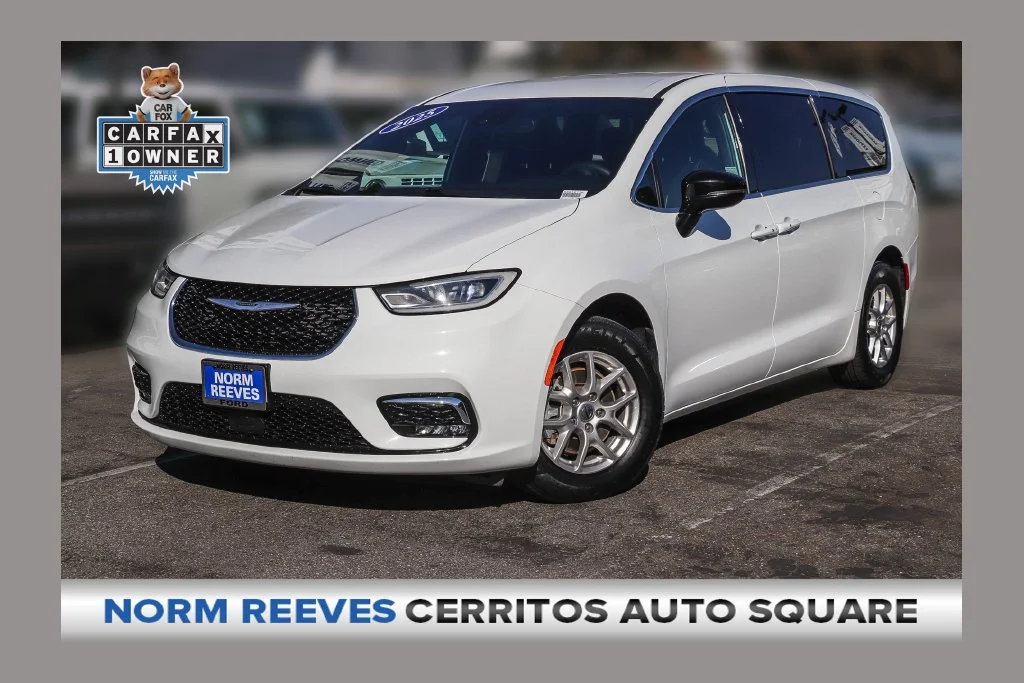 2025 Chrysler Pacifica