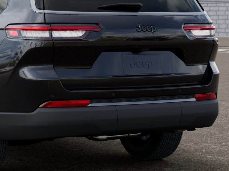 New 2026 Diamond Black Crystal Pearl-Coat Exterior Paint Jeep Laredo image 13