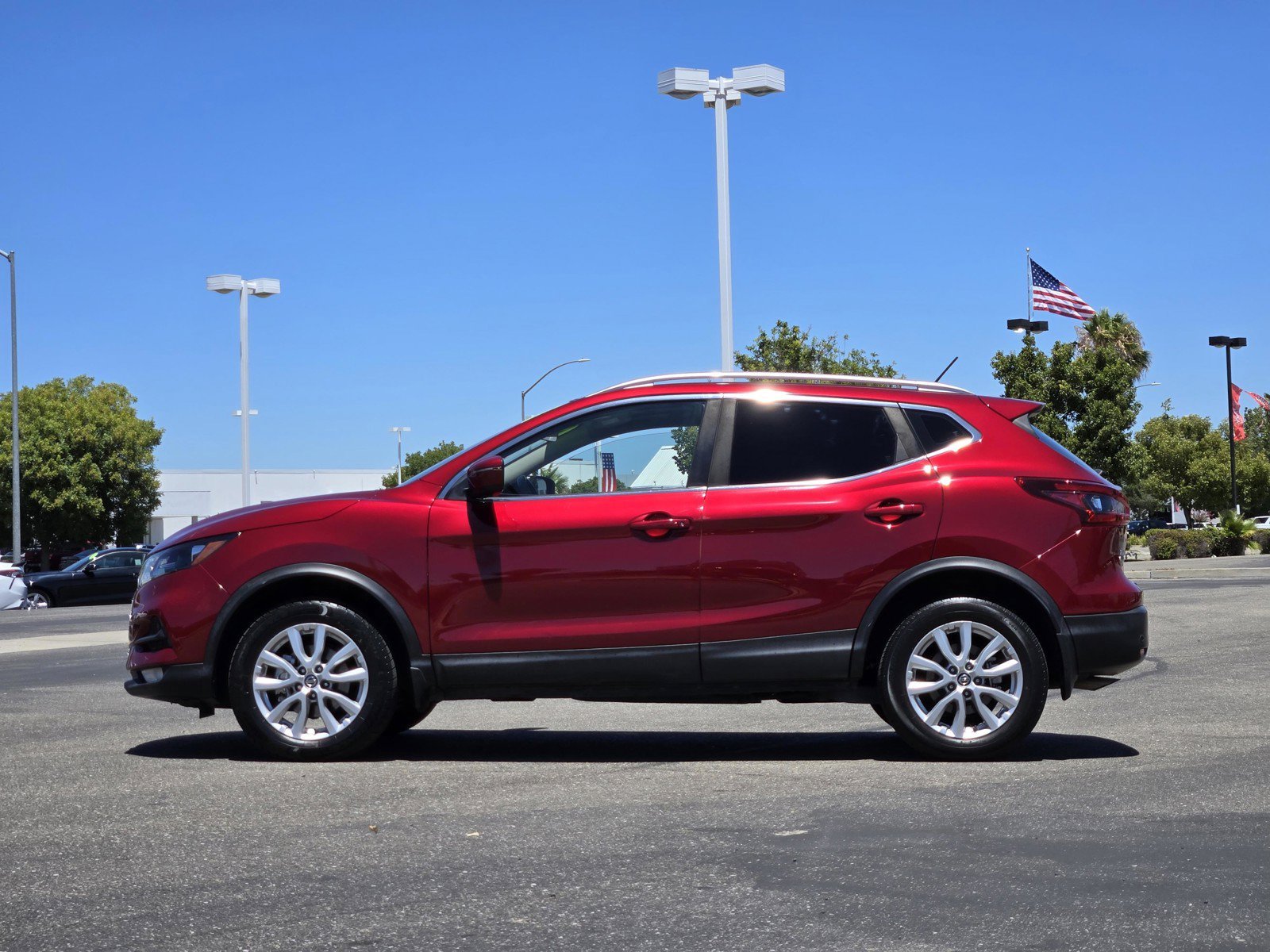 Certified Used 2022 Scarlet Ember Nissan SV image 7
